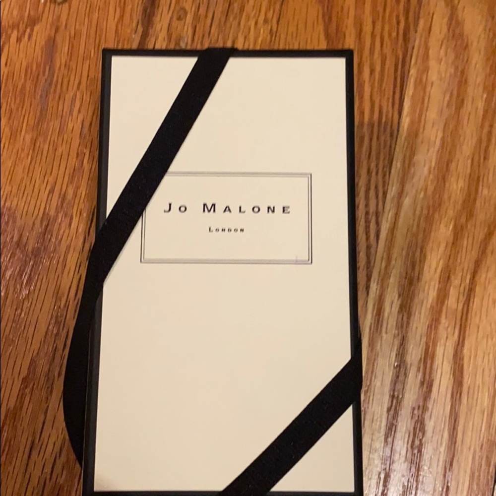 Jo Malone velvet and Oud 100 ml